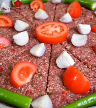 Böylesine Lezzetli Tepsi Kebabı Yediniz Mi Favoriniz Olacak / Tepsi Kebabı Nasıl Yapılır